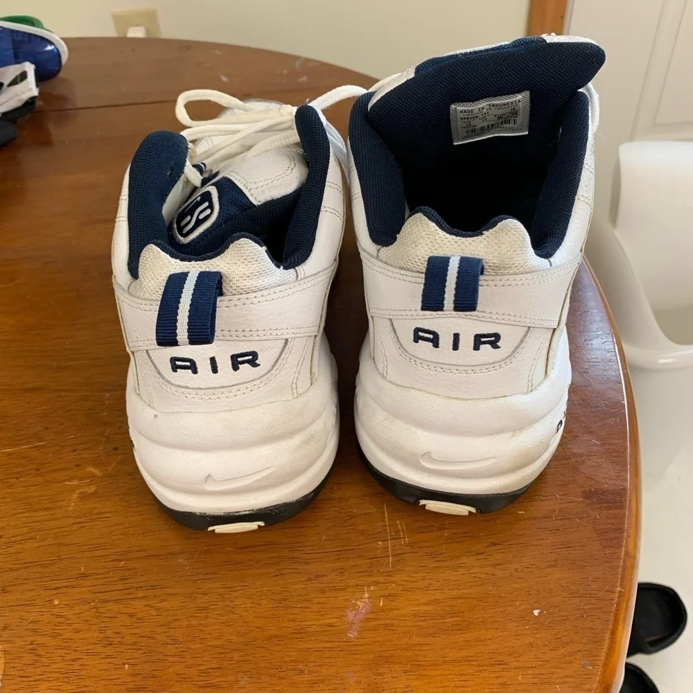 NIKE Air comfort cushion mens white sneakers size 12 blue Swoosh